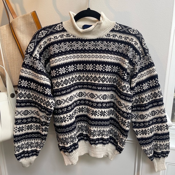 Kenzo Vintage Fair Isle Wool Sweater – Navy & Cream, Unisex - Picture 1 of 3